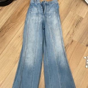High waist jeans